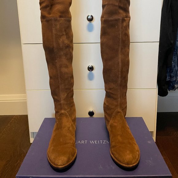 Stuart Weitzman Lowland Boots in Suede Taupe - Picture 4 of 10